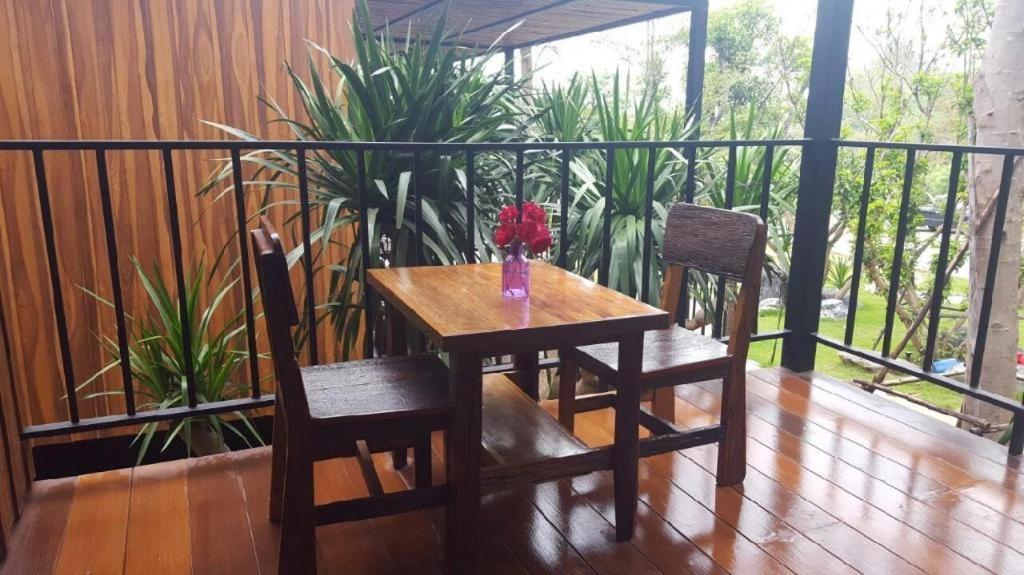 Dusit Talai Resort Mu Si Eksteriør bilde
